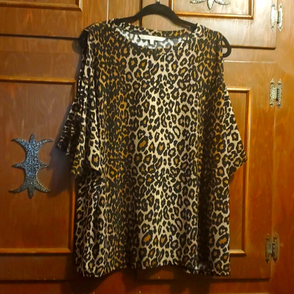 BNWOT Rachel Roy leopard print cold shoulder top sz 2XL